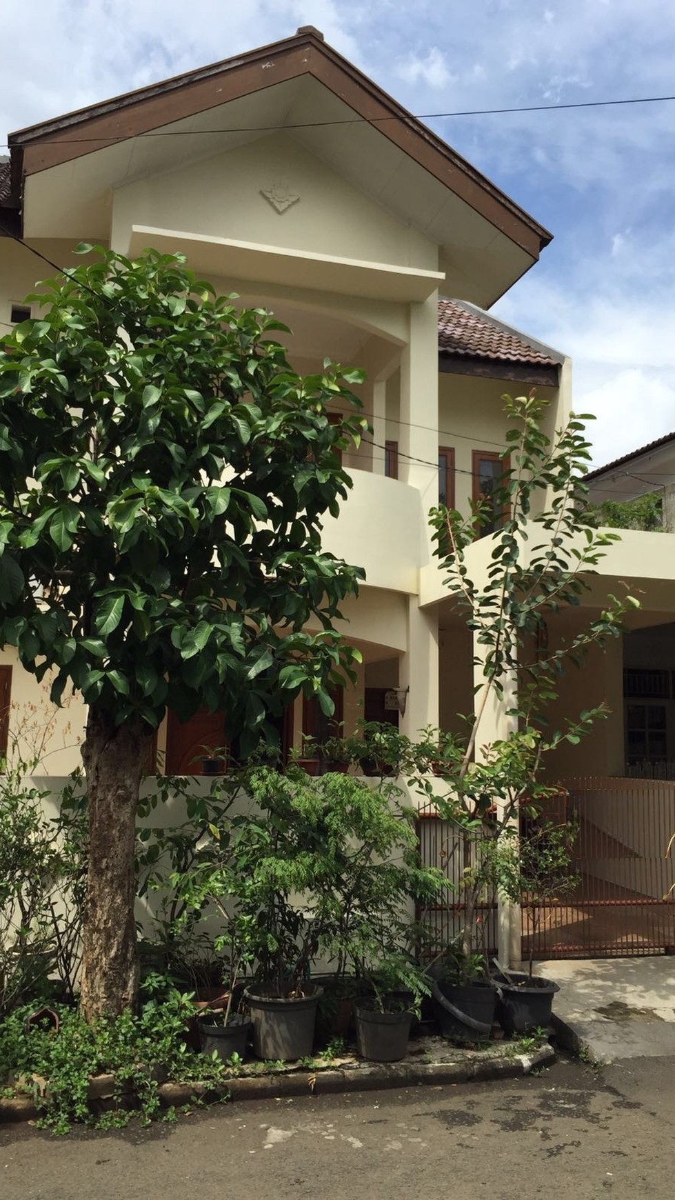 Rumah siap huni di sektor 5 Bintaro Jaya