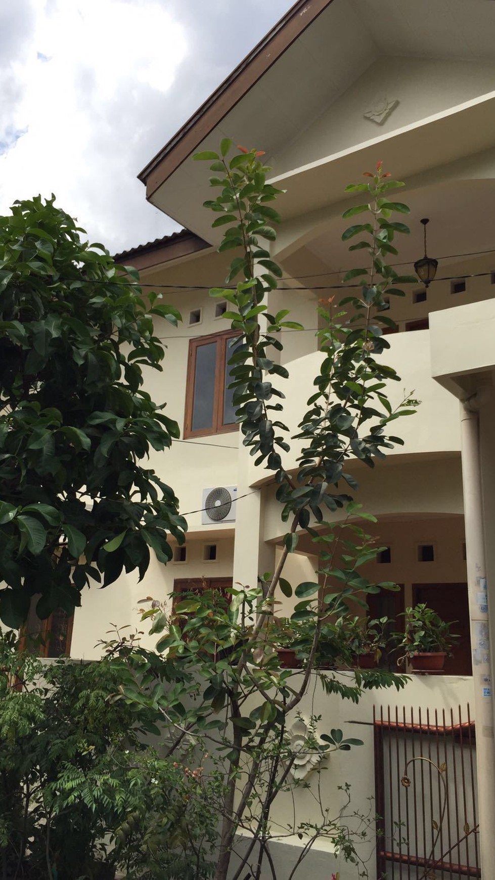 Rumah siap huni di sektor 5 Bintaro Jaya