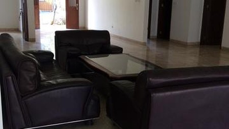 beautiful town house in the prime area of Kemang