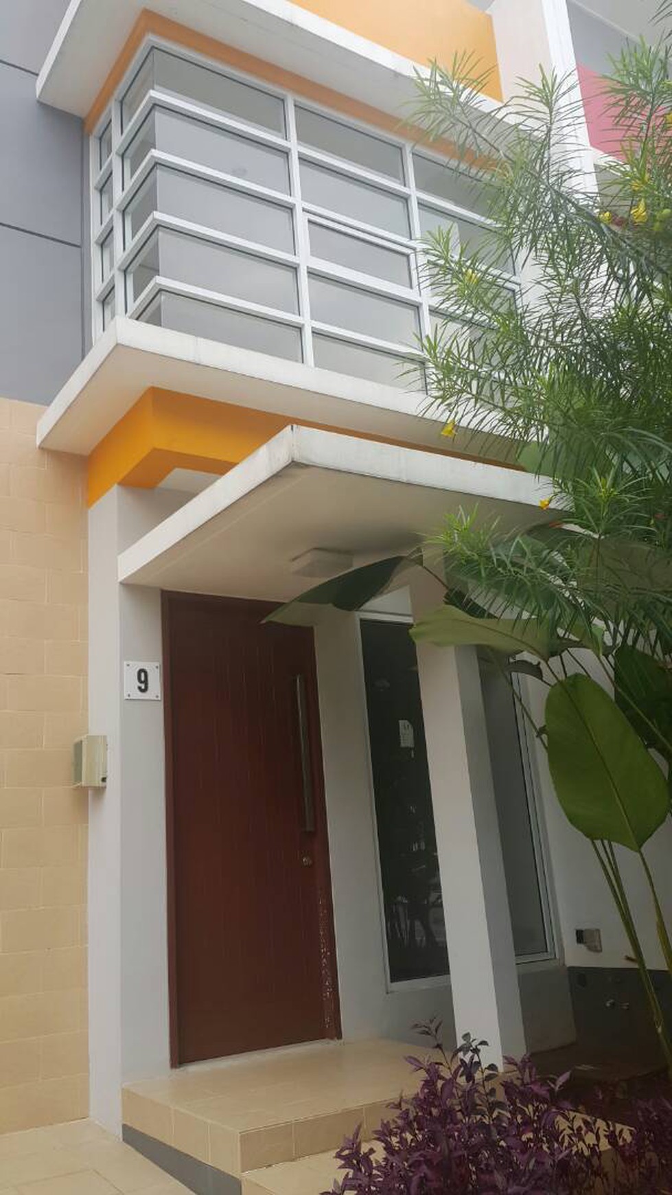 Dijual HARGA MIRING, Rumah keluarga muda di daerah CBD BSD - Milano Village