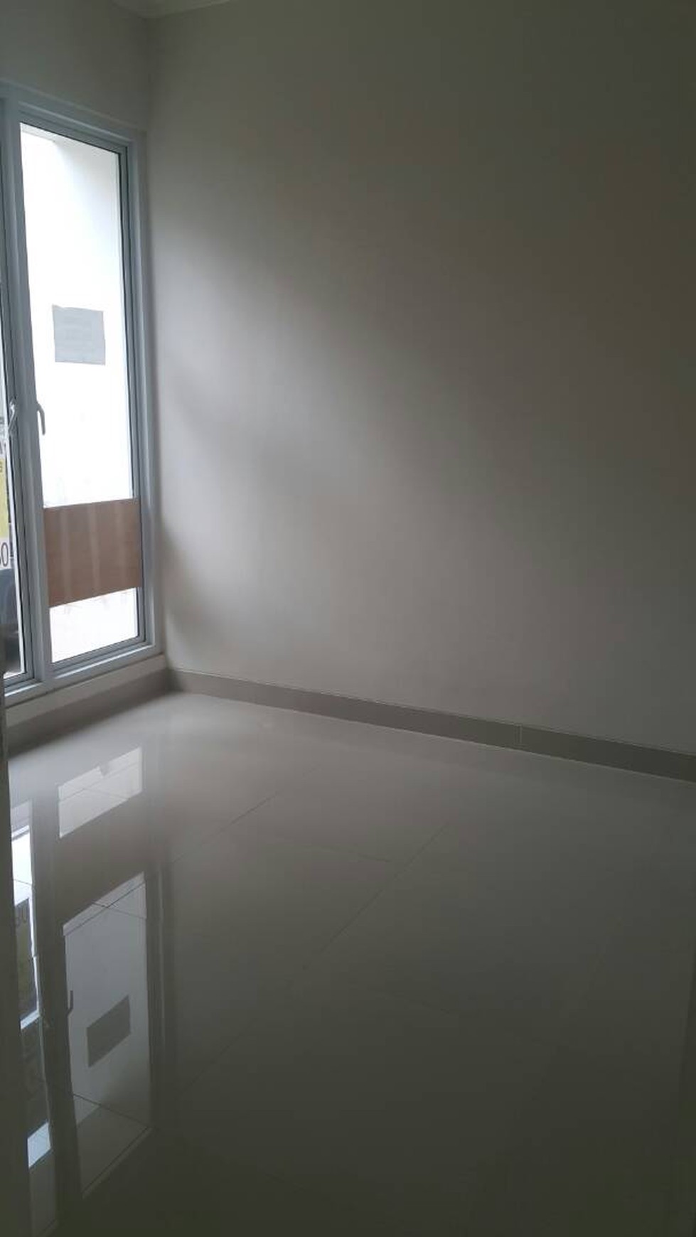 Dijual HARGA MIRING, Rumah keluarga muda di daerah CBD BSD - Milano Village