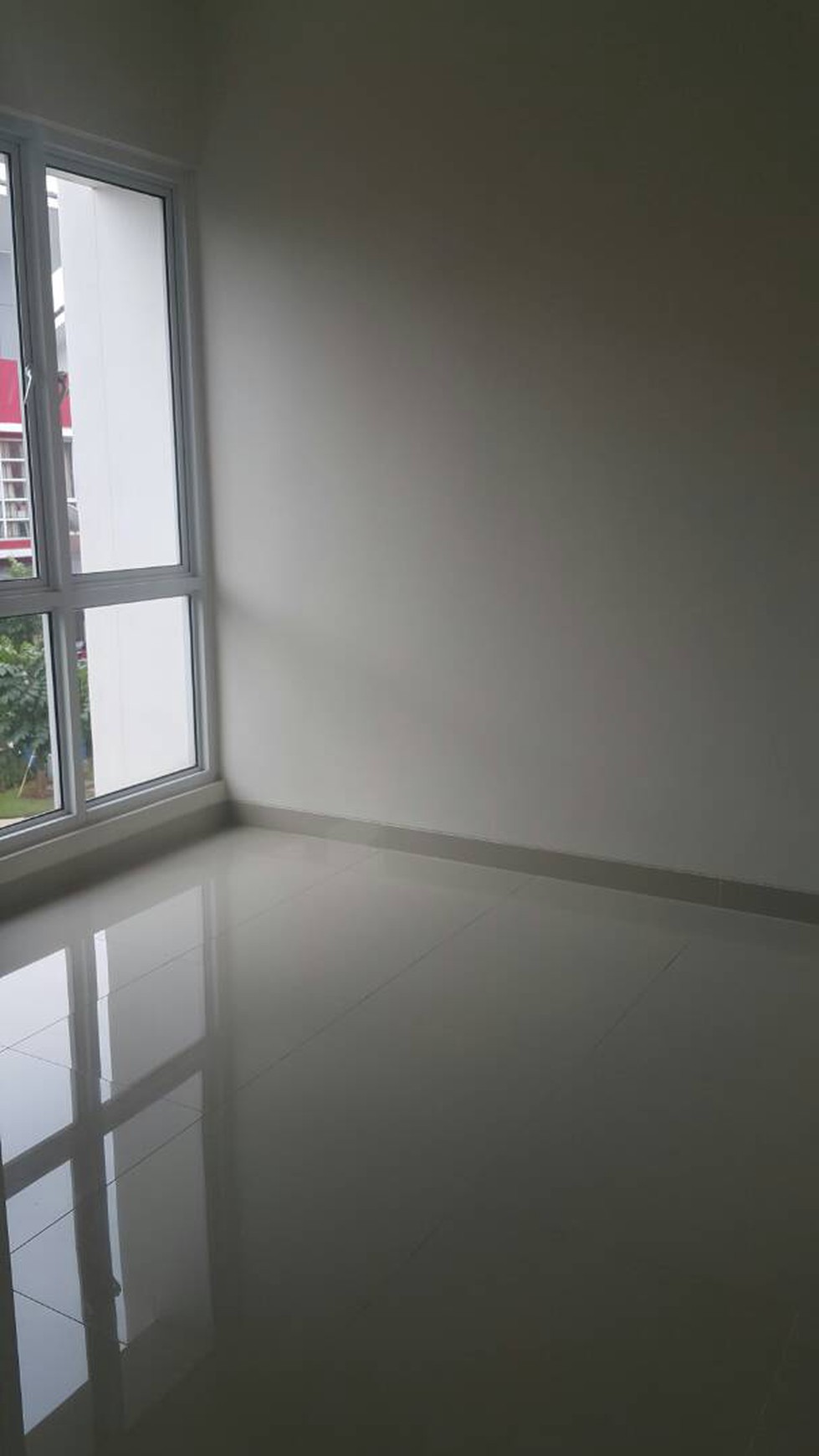 Dijual HARGA MIRING, Rumah keluarga muda di daerah CBD BSD - Milano Village