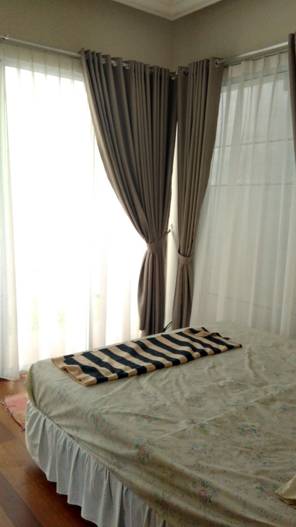 Disewakan Rumah Semi Furnished Kitchen Set di Greenwhich BSD