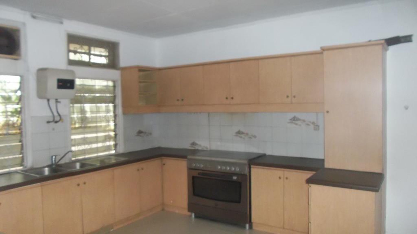 beautiful house in the prime area of Menteng