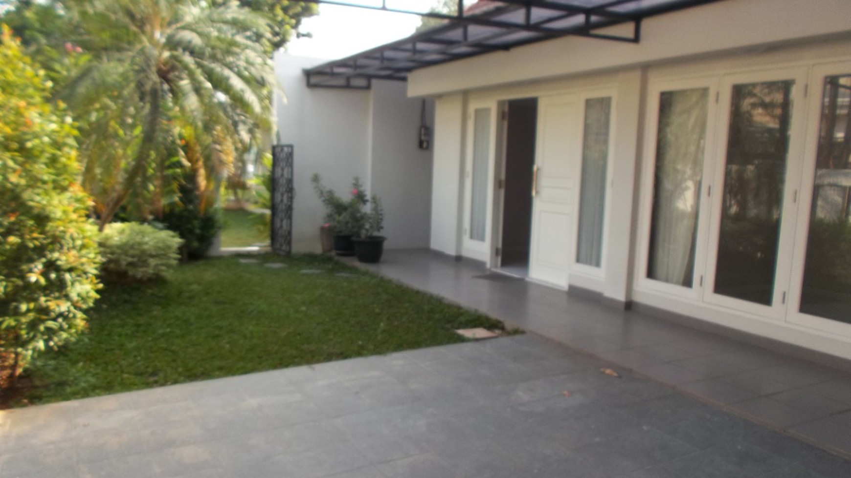 beautiful house in the prime area of Menteng