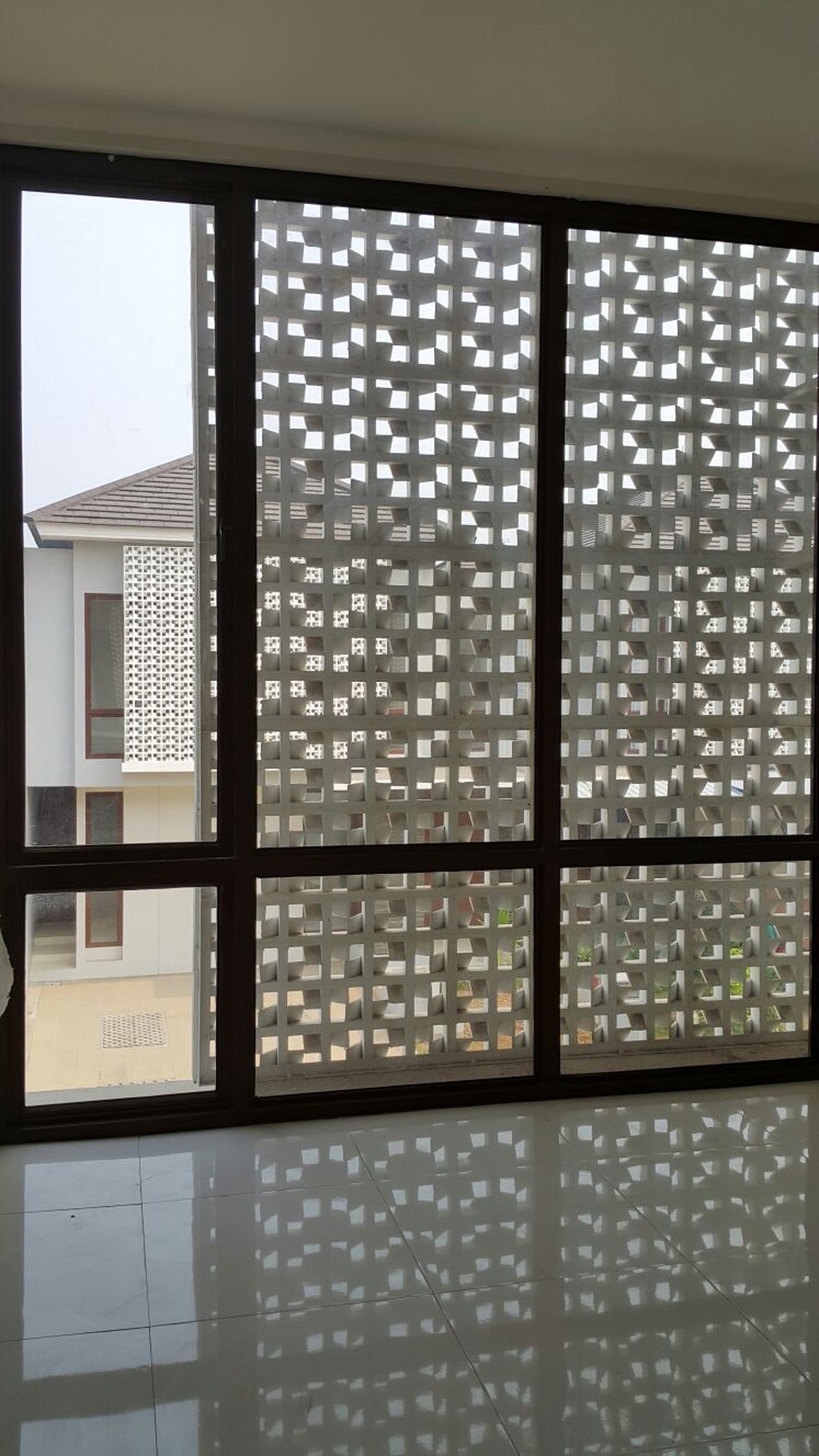 Rumah siap huni di Sektor 9 Bintaro Jaya