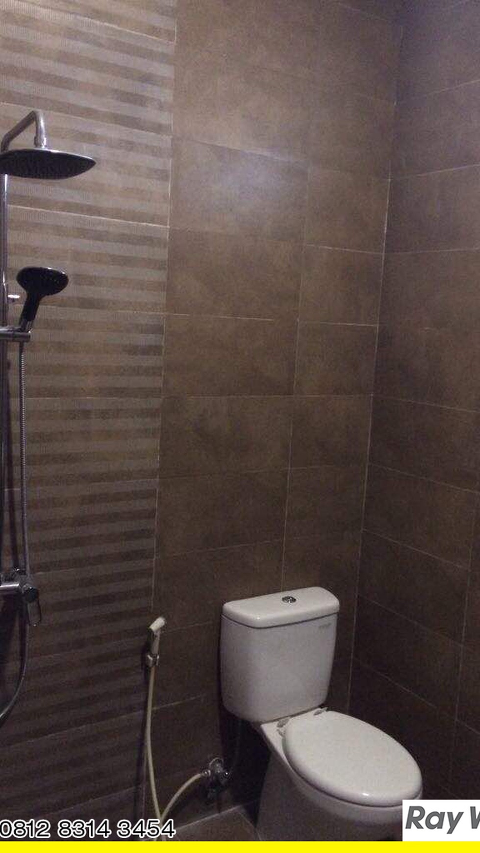 Dijual Rumah Megah di Jl. Haji Montong, Ciganjur - Semi Furnished