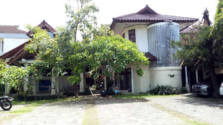 Rumah halaman luas di Kuta Bali