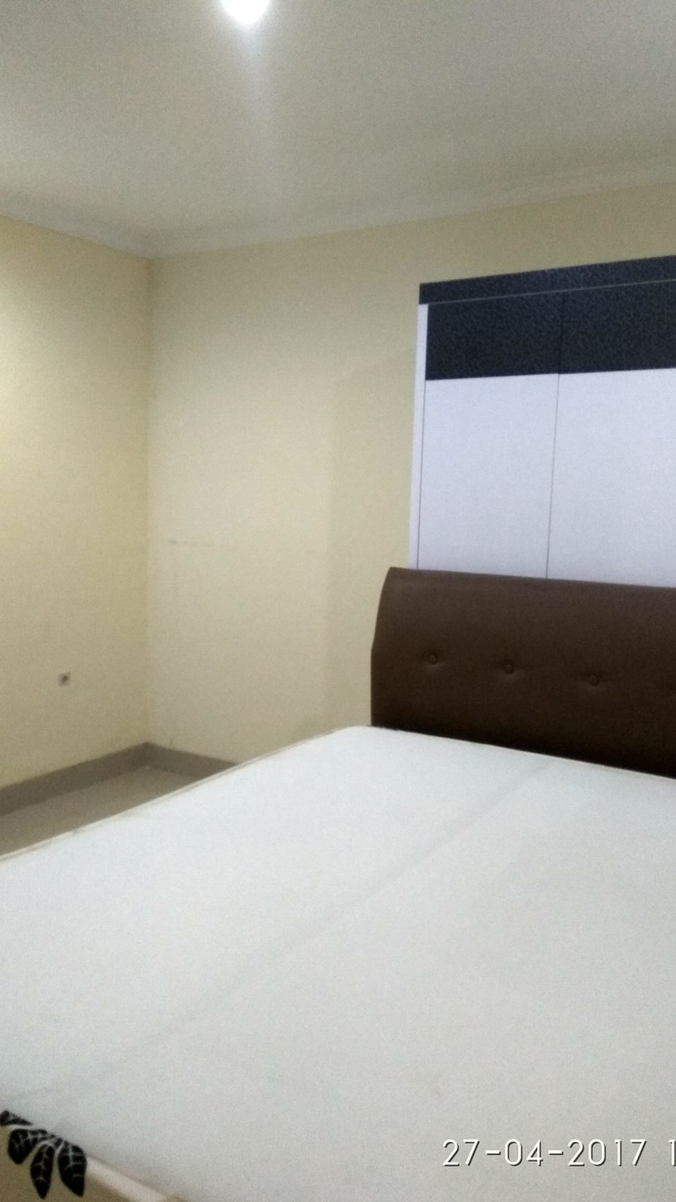 Dijual / Disewakan Townhouse Taman Paris Lantai Dasar Kondisi Bagus - Lippo Karawaci
