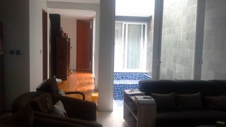 Dijual Cepat dan Murah Rumah di Permata Hijau