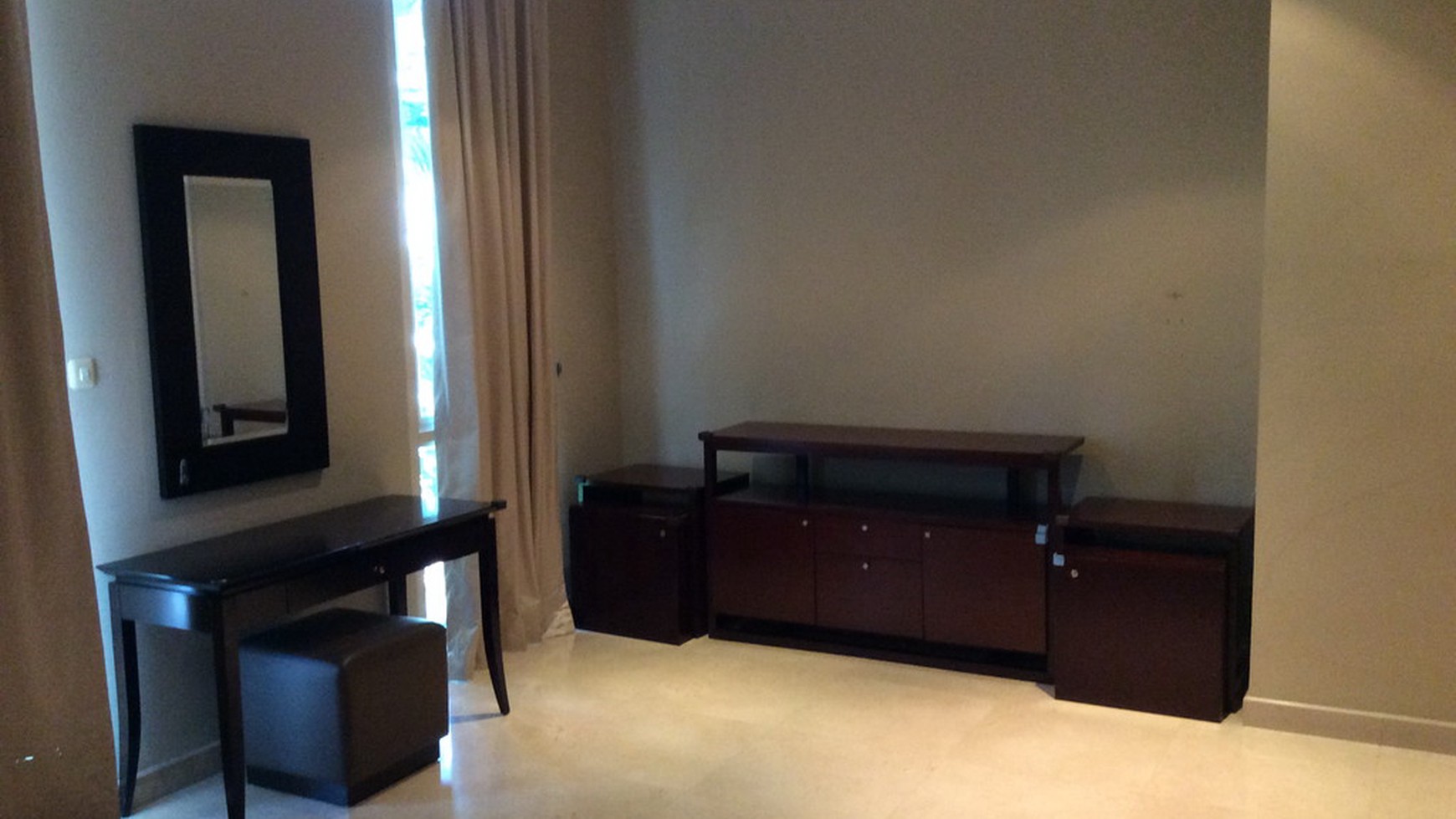 VERY INTERESTING PRICE !!! ... VERY STRATEGIC LOCATION, VERY EXCLUSIVE & VERY PRIVATE IN THE HEART OF SUDIRMAN... !!!