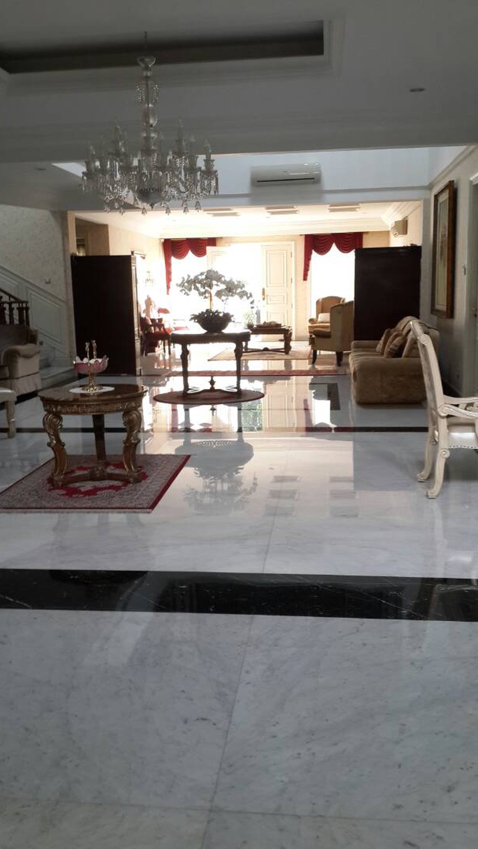 Disewakan Rumah Di Bukit Hijau