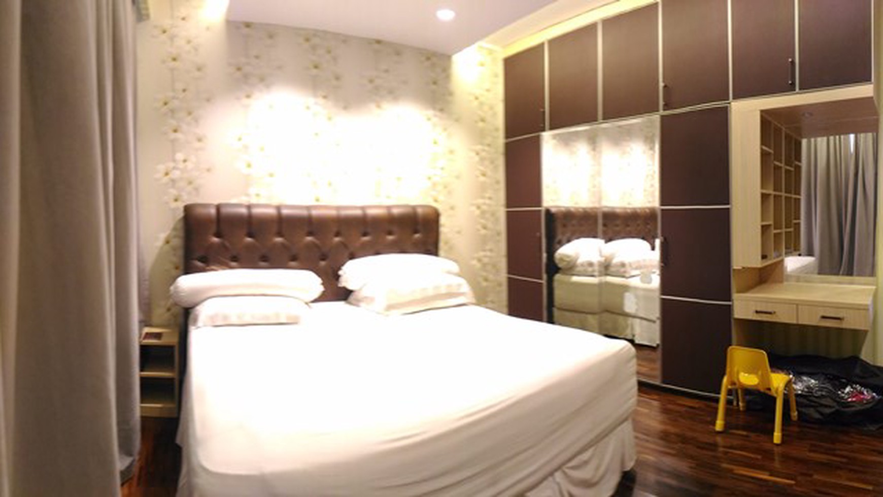 Rumah Cantik dan Bagus di Kebayoran View Bintaro