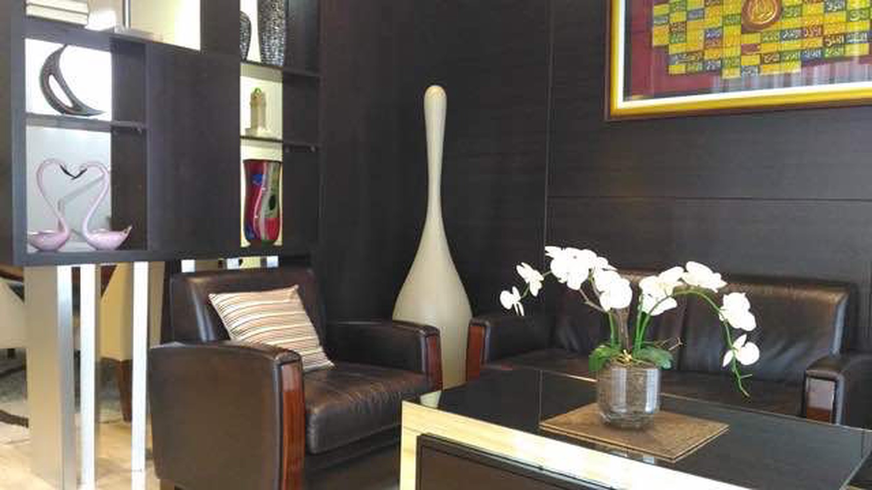 Rumah Cantik dan Bagus di Kebayoran View Bintaro