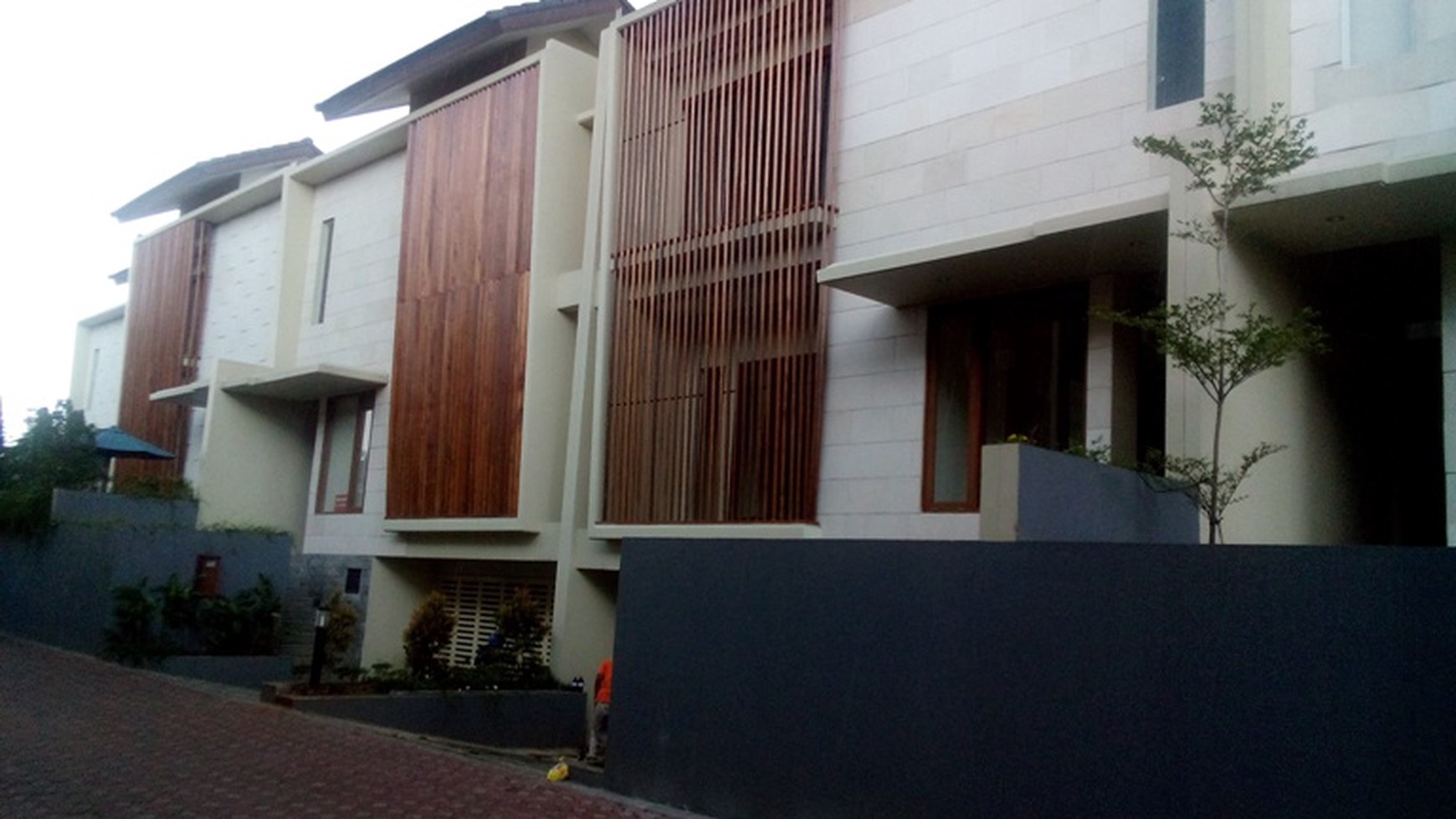 Fabulous Brand New town House With Beautiful Private Pool