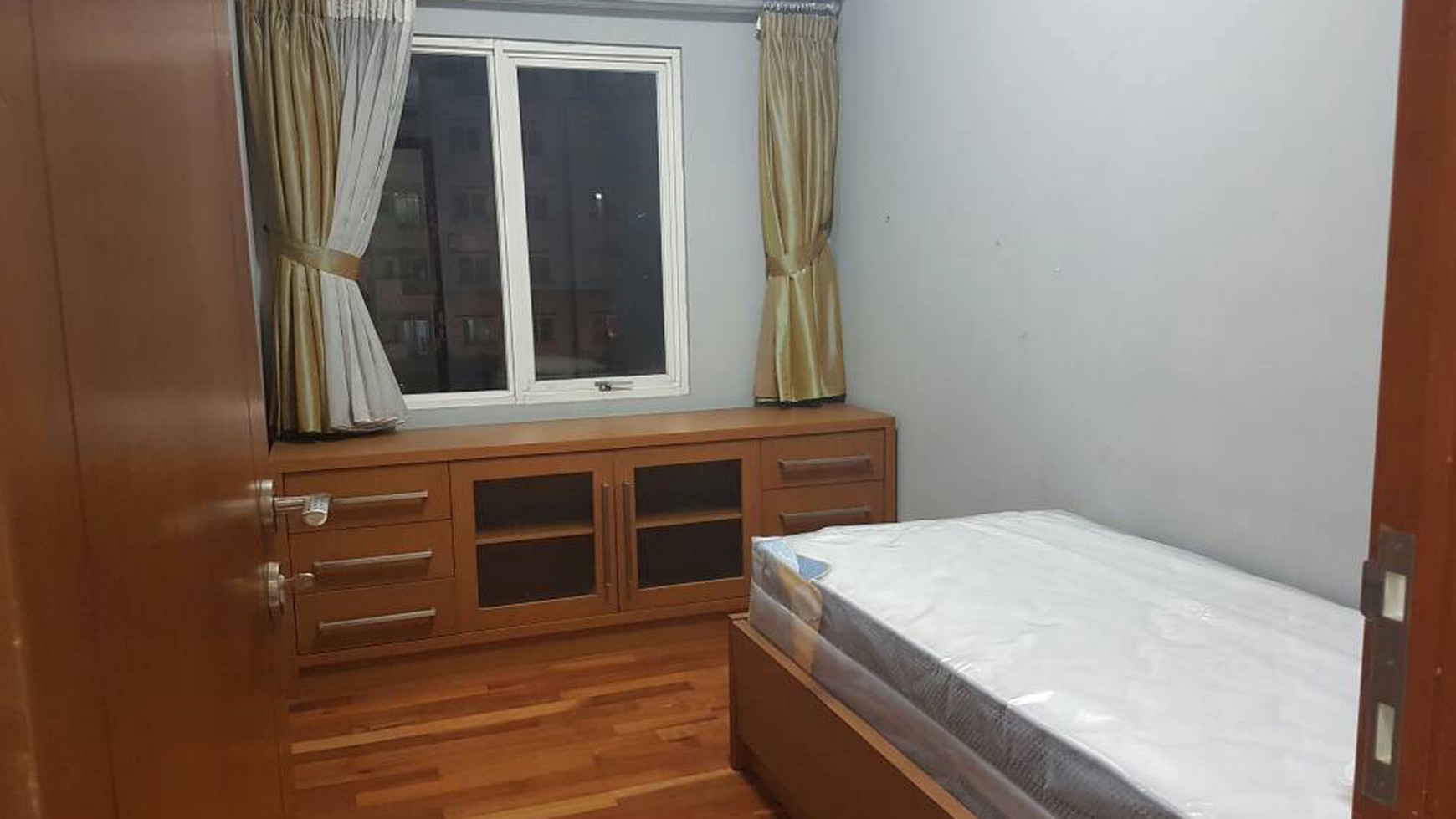 Apartemen Poins Square Lebak Bulus 3 KT, FURNISHED