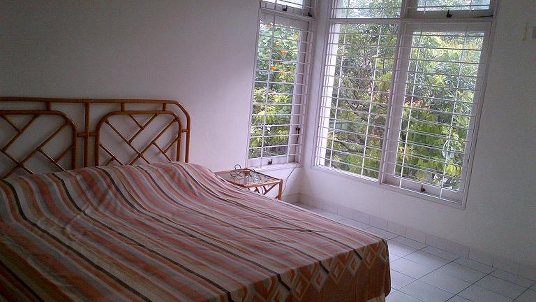 Nice House At Small Compound  Kemang, Jakarta Selatan