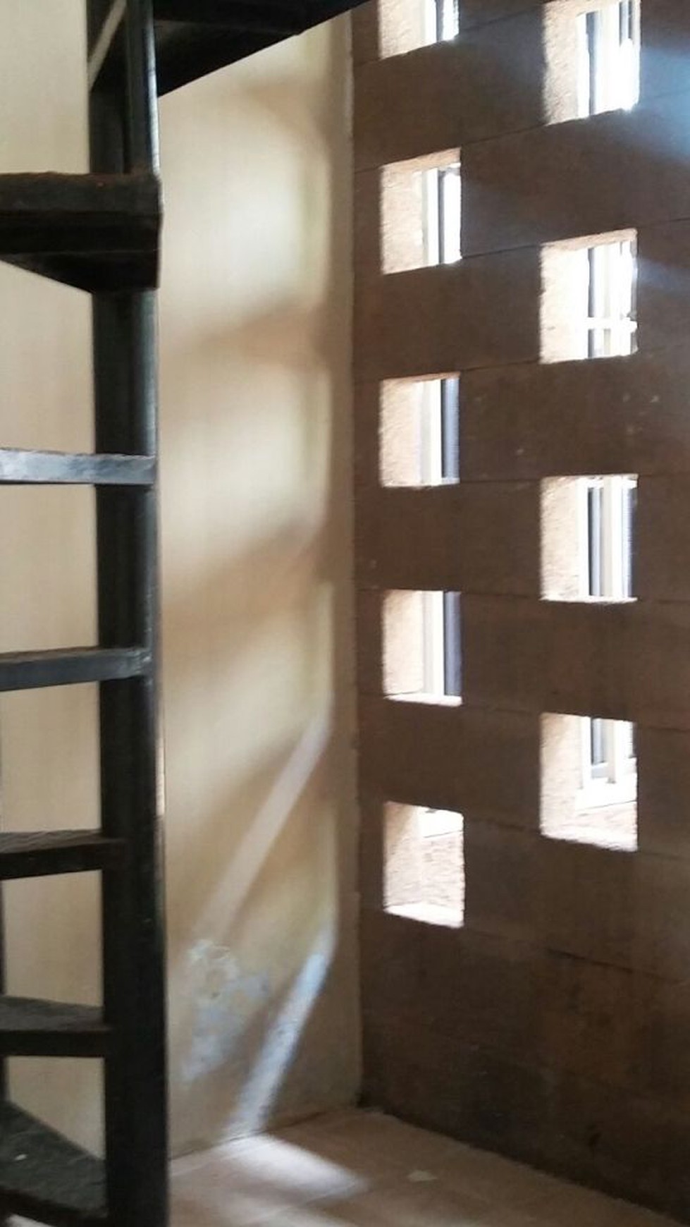 Rumah Siap Huni di Sektor 9,berada dalam cluster baru