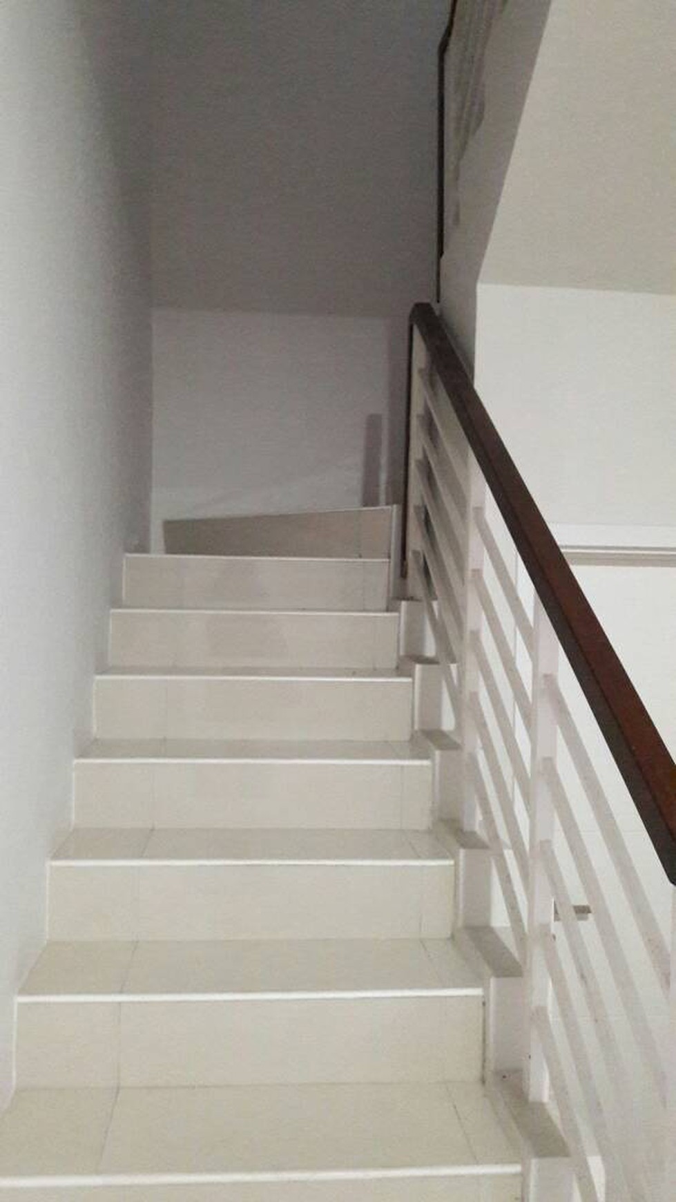 Rumah Minimalis Dalam Cluster Di BSD