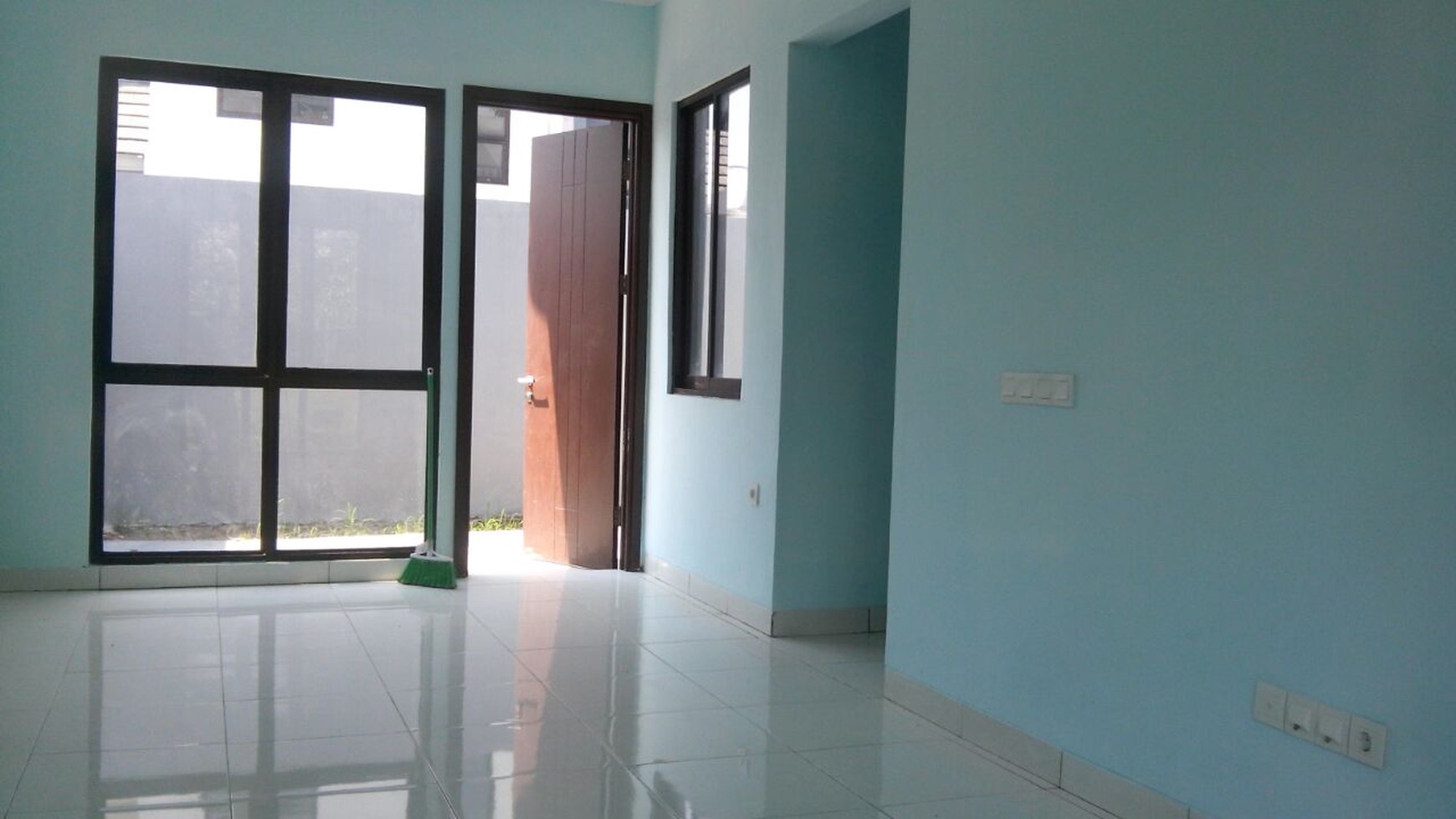 Rumah siap huni di Caspia