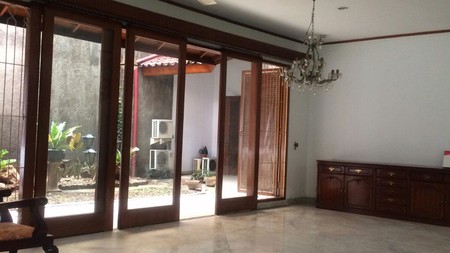 beautiful house in the prime area of Lebak Bulus