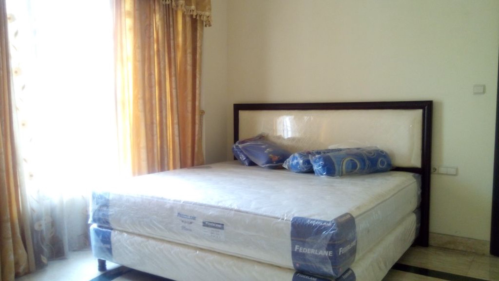 beautiful house in the prime area of Lebak Bulus