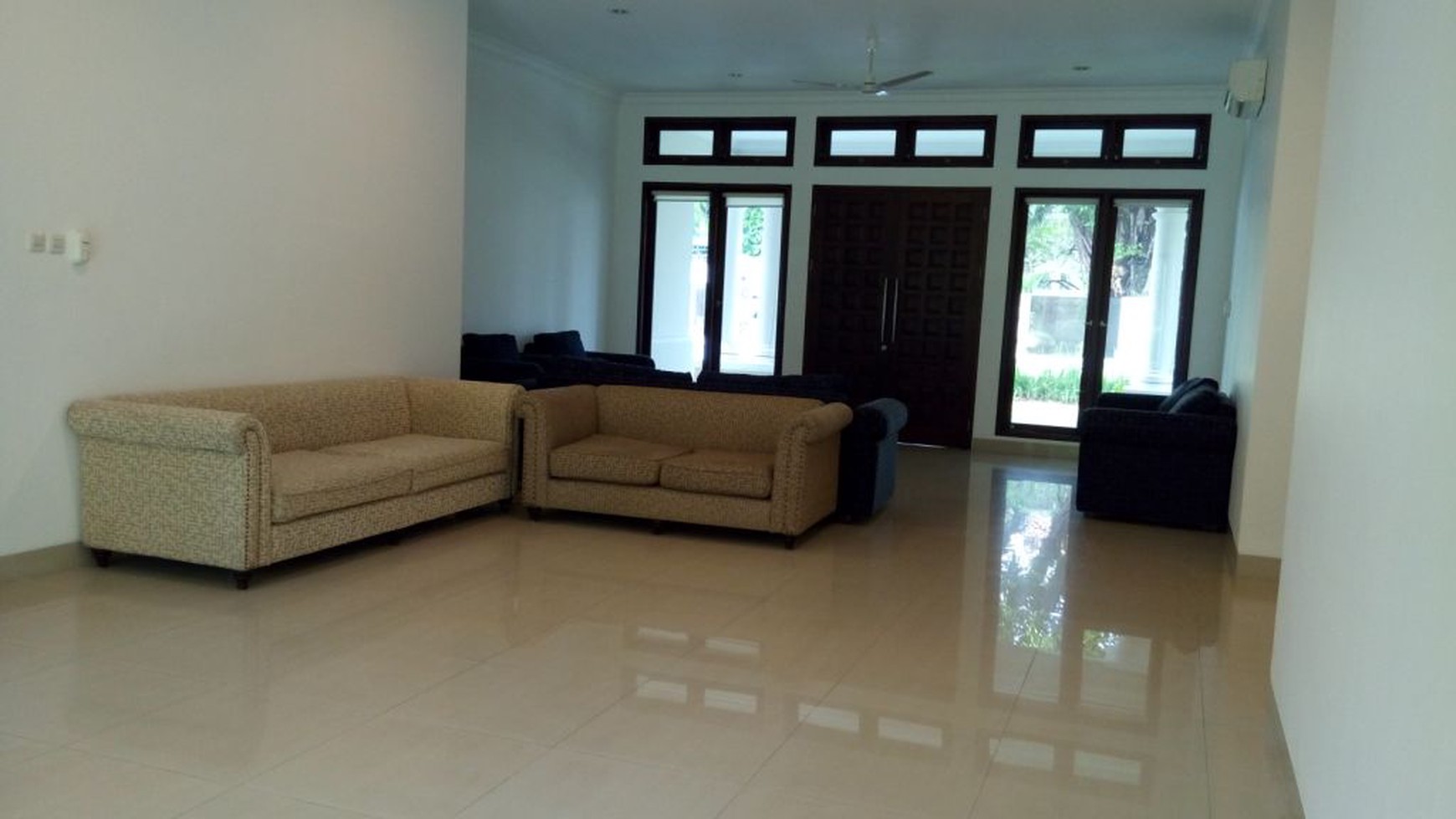 beautiful house in the prime area of Lebak Bulus