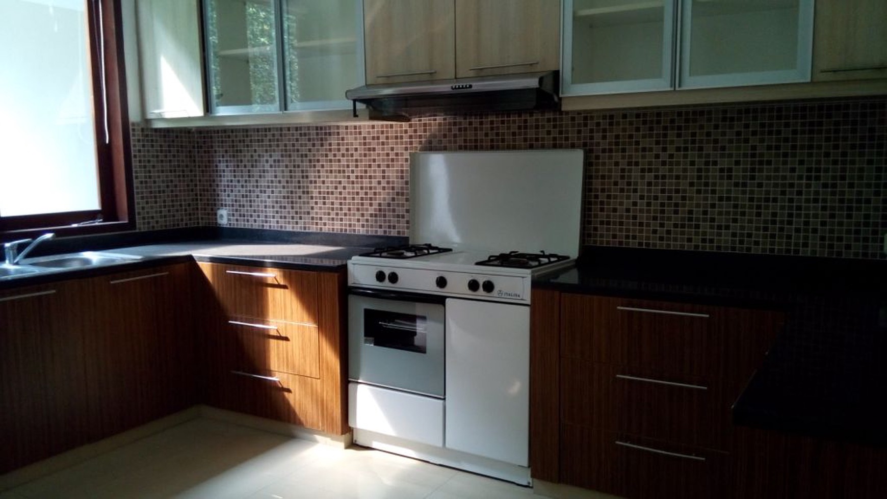 beautiful house in the prime area of Lebak Bulus