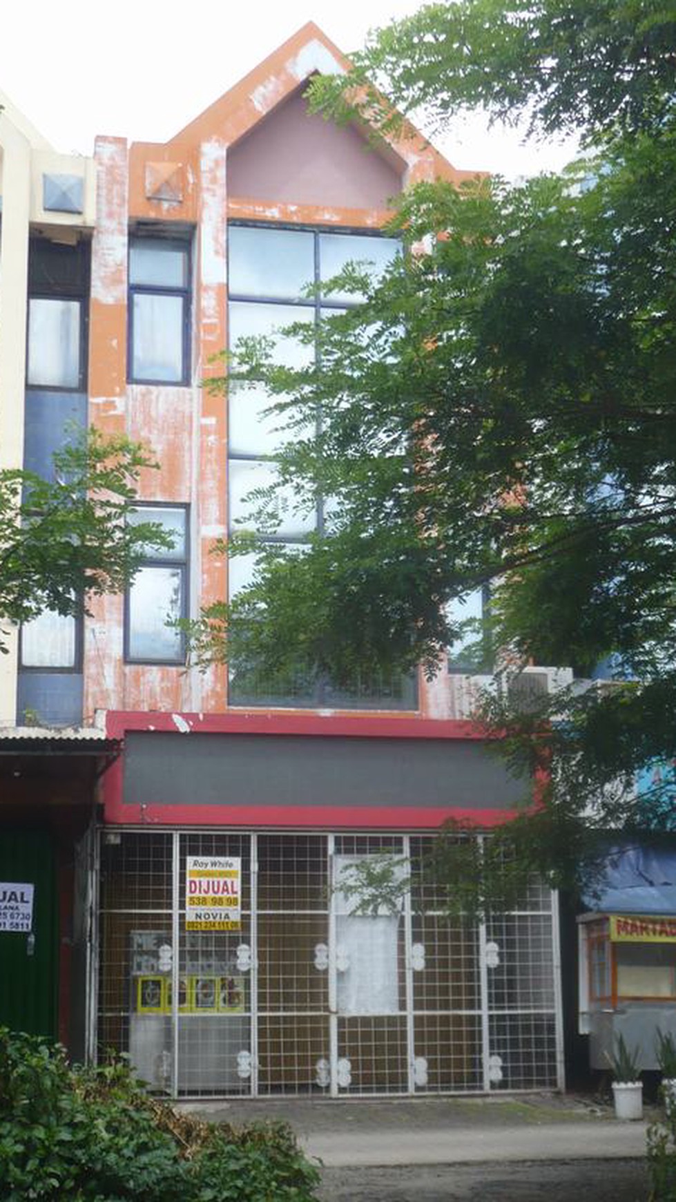 Dijual Ruko Gading Serpong Blok AJ, Lokasi Boulevard, Strategis, Pinggir Jalan Besar, dilalui transportasi, cocok untuk usaha.siap pakai