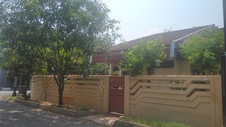 Rumah 1 lantai hoek standart ,Hitung Tanah, harga nego di Kelapa Gading