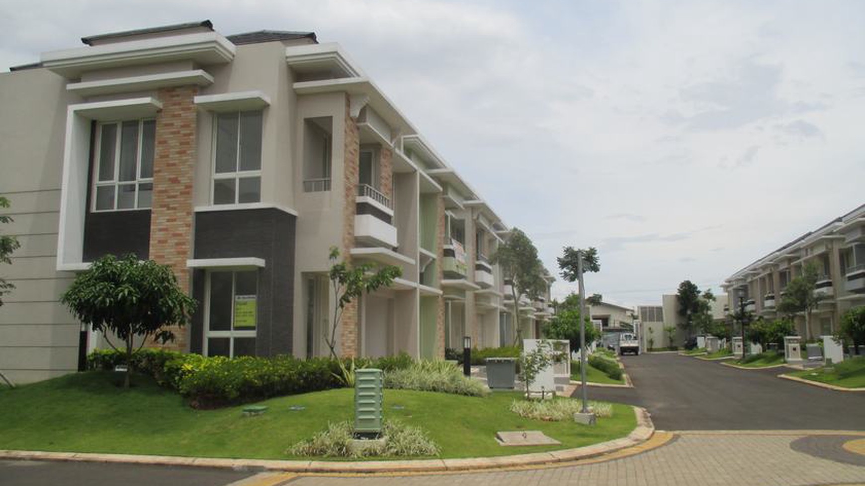 Dijual rumah TURUN HARGA !!! Siapa cepat Anda dapat. Edison Timur Gading Serpong