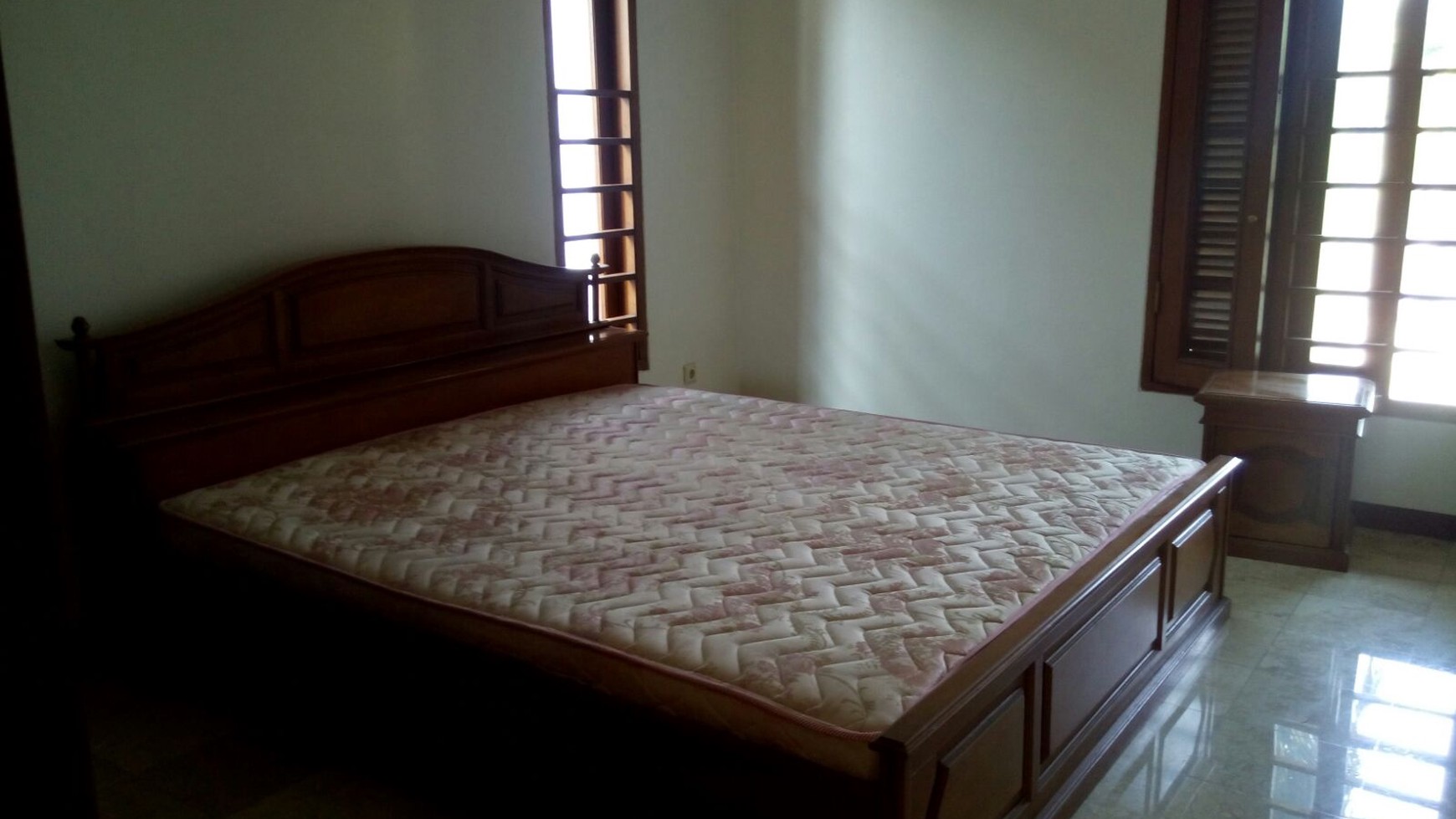 beautiful house in the prime area of Lebak Bulus