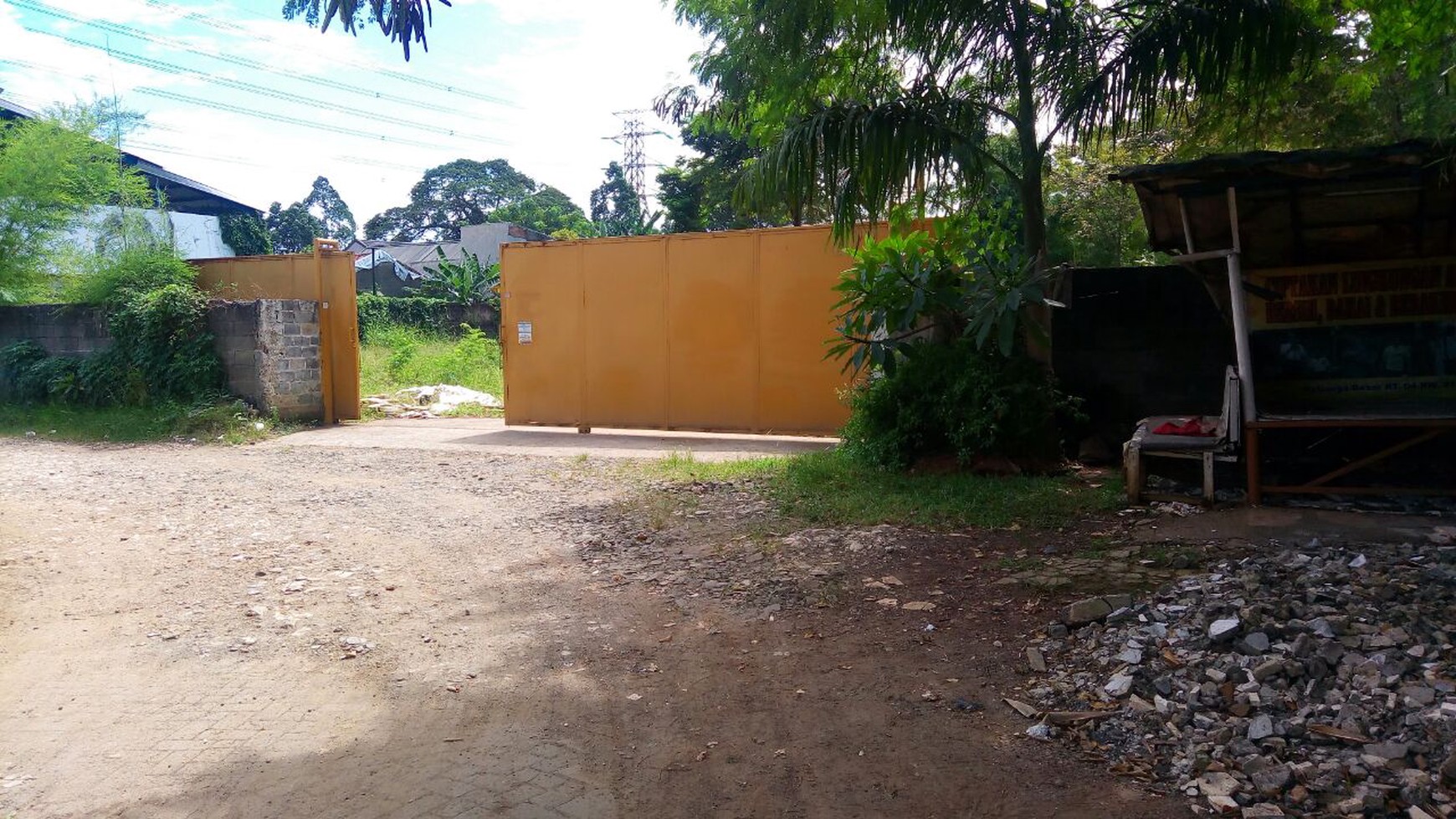 Kavling di area komersial