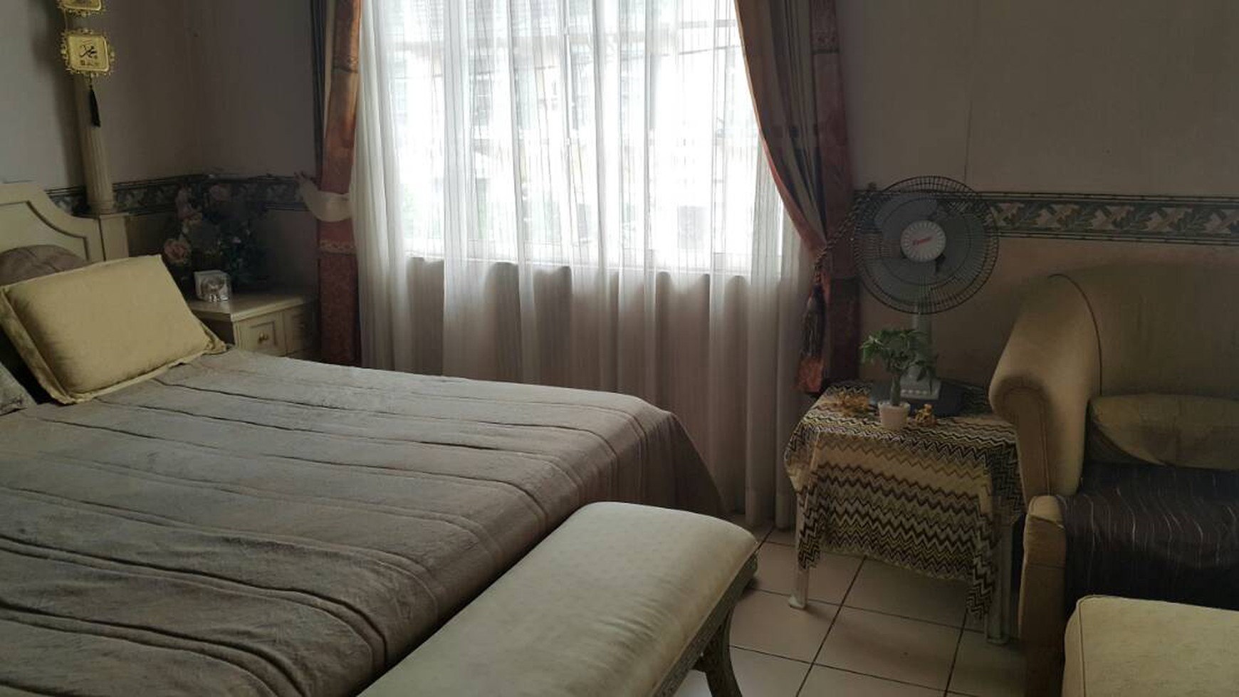 Dijual Townhouse di Taman Hijau 2 Lantai - Lippo Karawaci