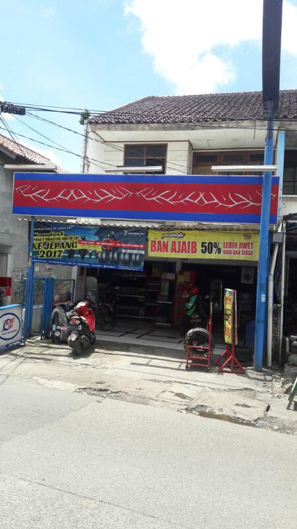 Ruko atau ruang usaha pinggir jalan WR Supratman Pondok Ranji