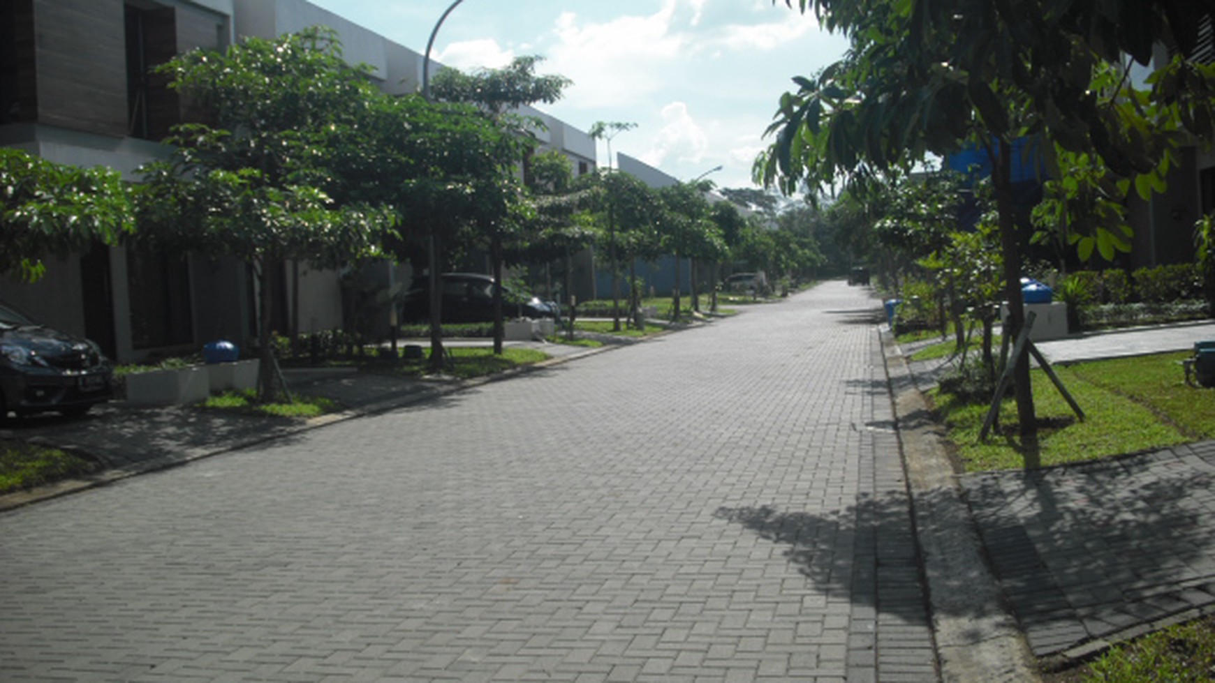 Rumah siap huni di cluster Baru