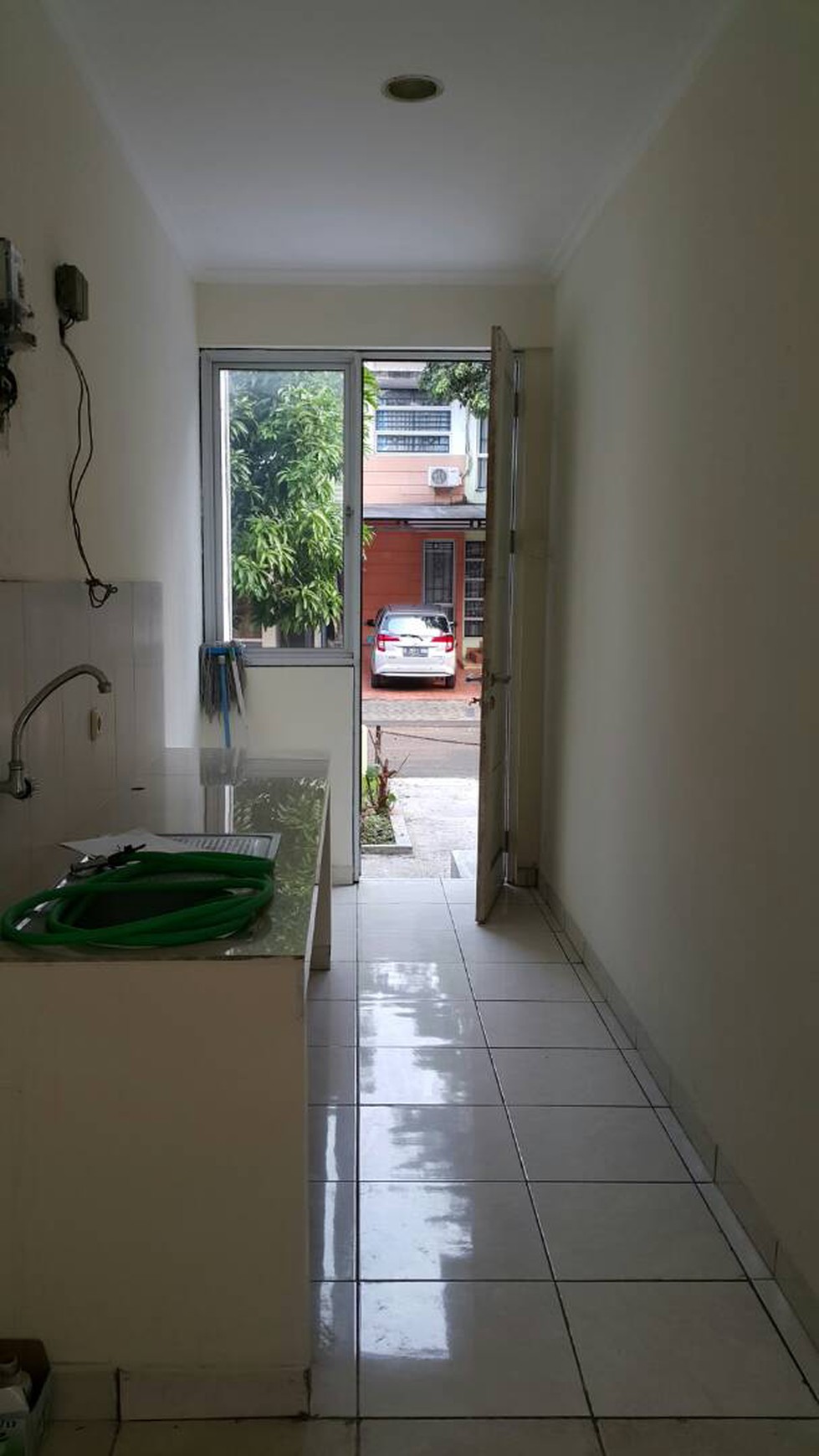 Disewakan Rumah Cluster hanya 5mnt dr gerbang Tol BSD, dekat sklh Sanur