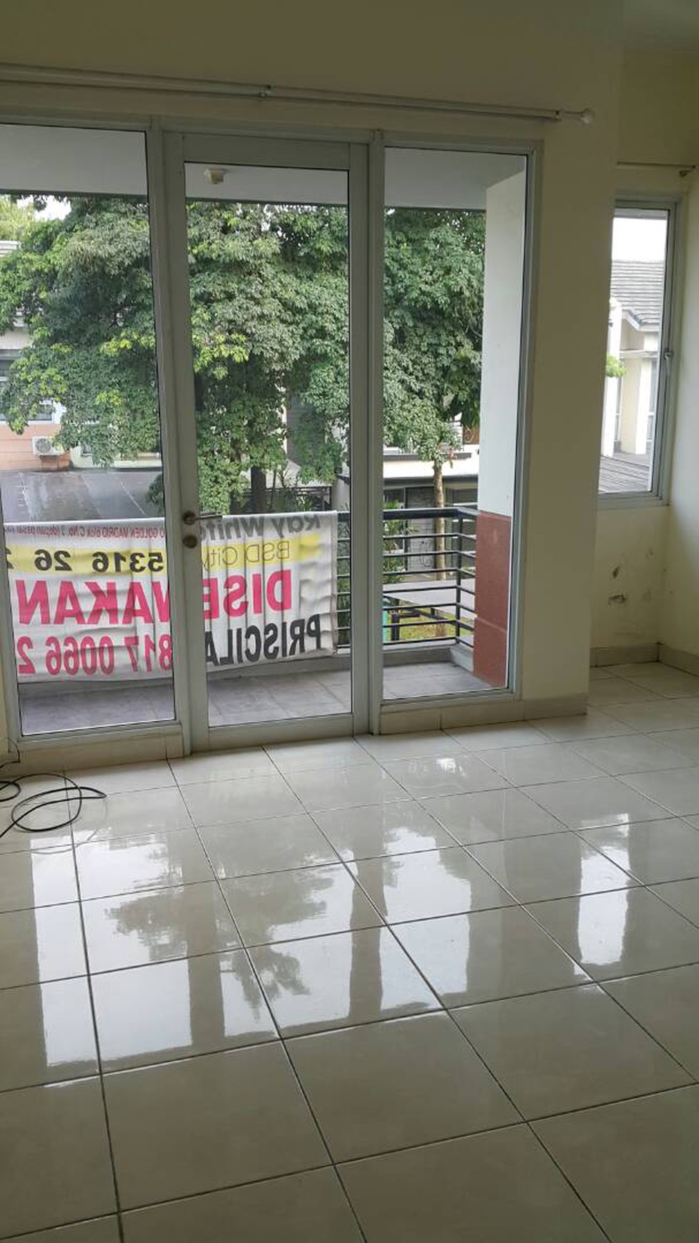 Disewakan Rumah Cluster hanya 5mnt dr gerbang Tol BSD, dekat sklh Sanur