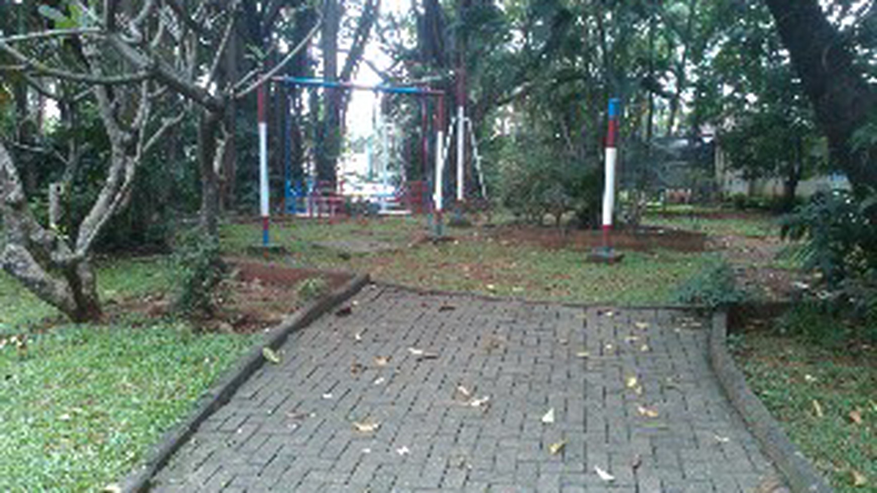 Townhouse with green area