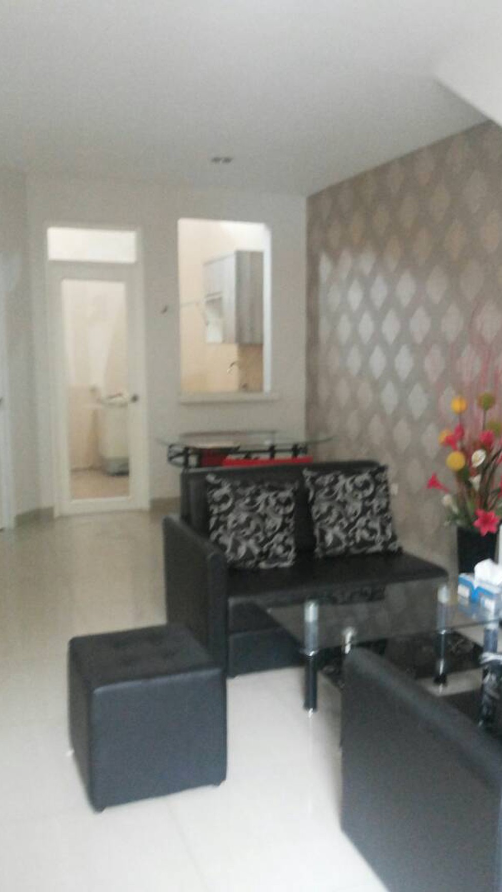 Disewakan Townhouse Full Furnish di Taman Paris - Lippo Karawaci