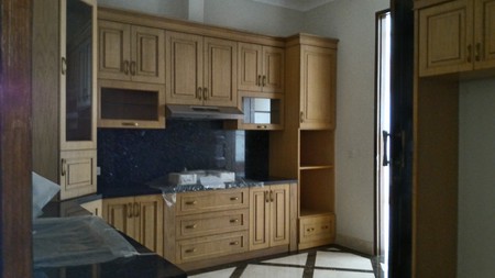 beautiful house in the prime area of Kebayoran