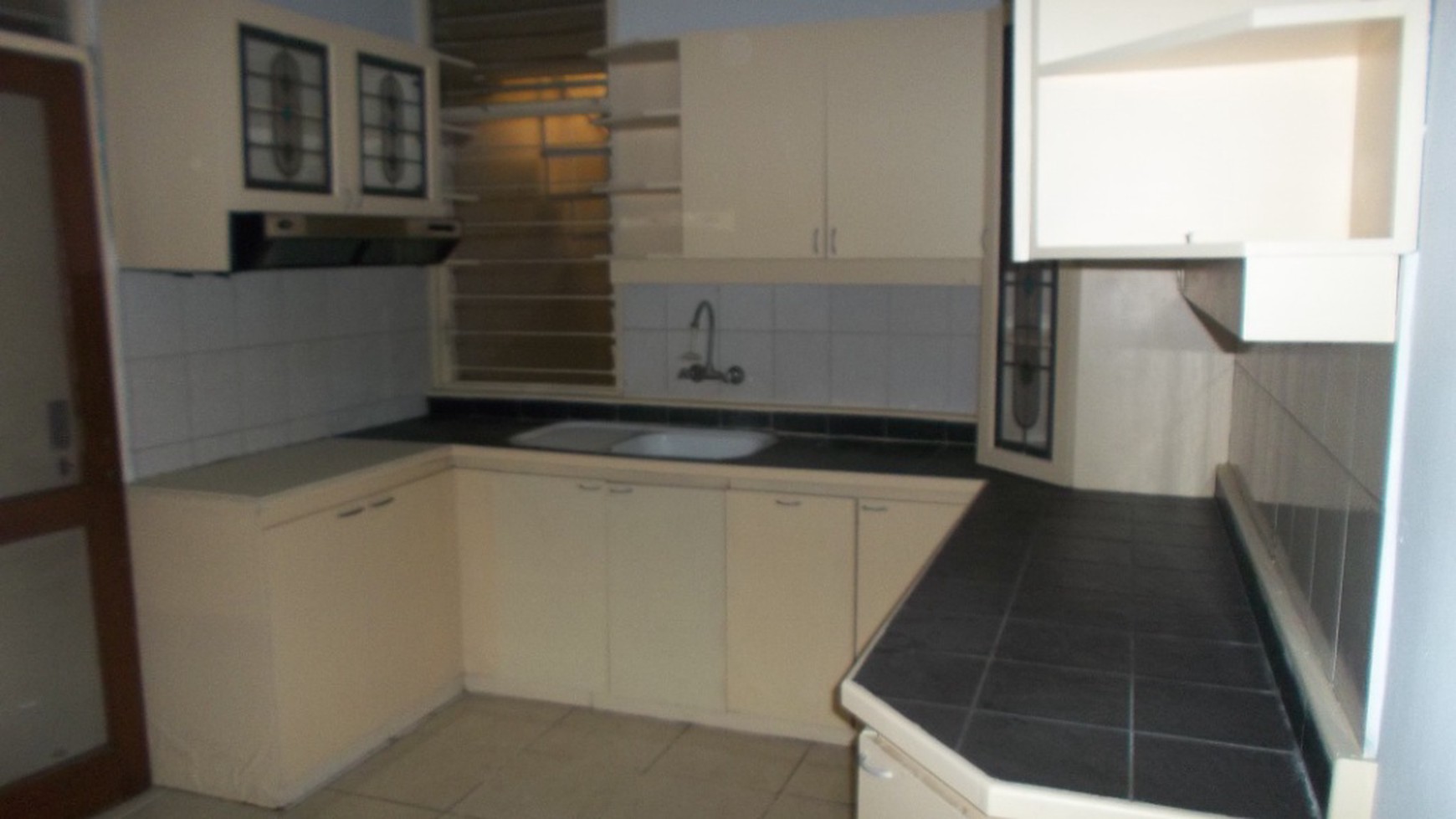 beautiful house in the prime area of Kebayoran