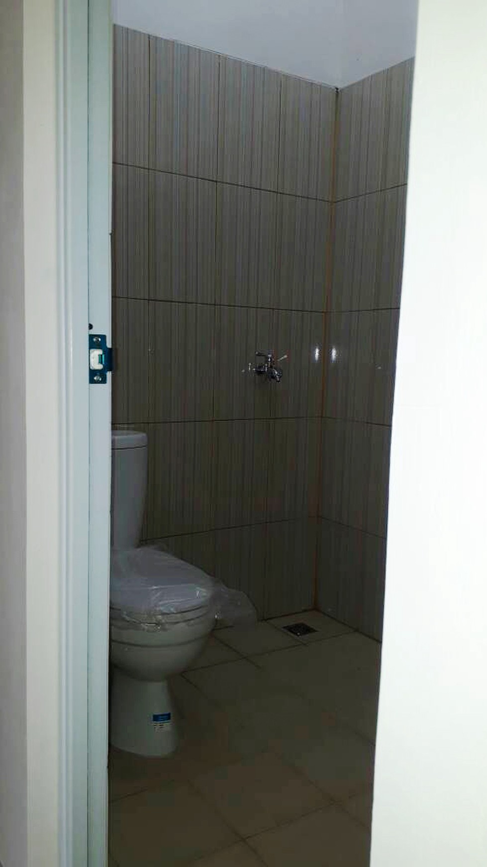 Rumah Dijual, nyaman, aman, akses lokasi mudah, siap Huni @Graha Raya, Bintaro