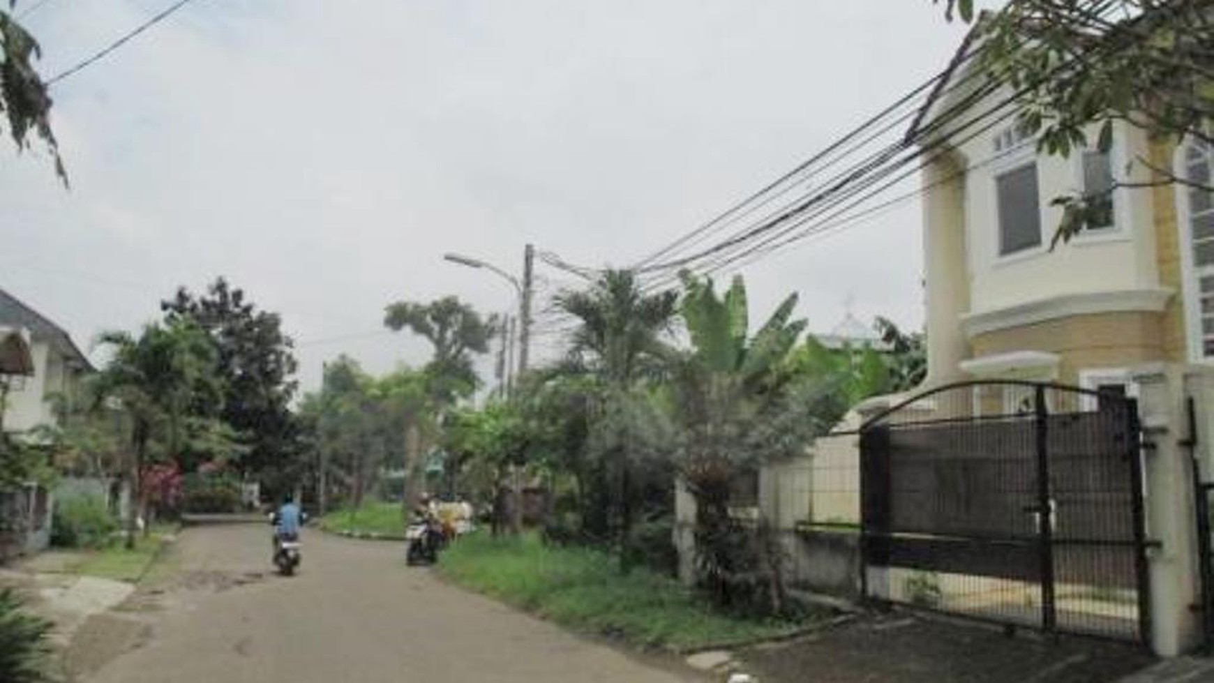 Rumah siap huni di Griya Loka