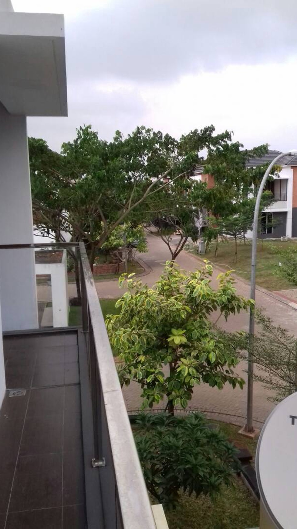 Rumah Keren Dalam Cluster di Bintaro Jaya sektor 9