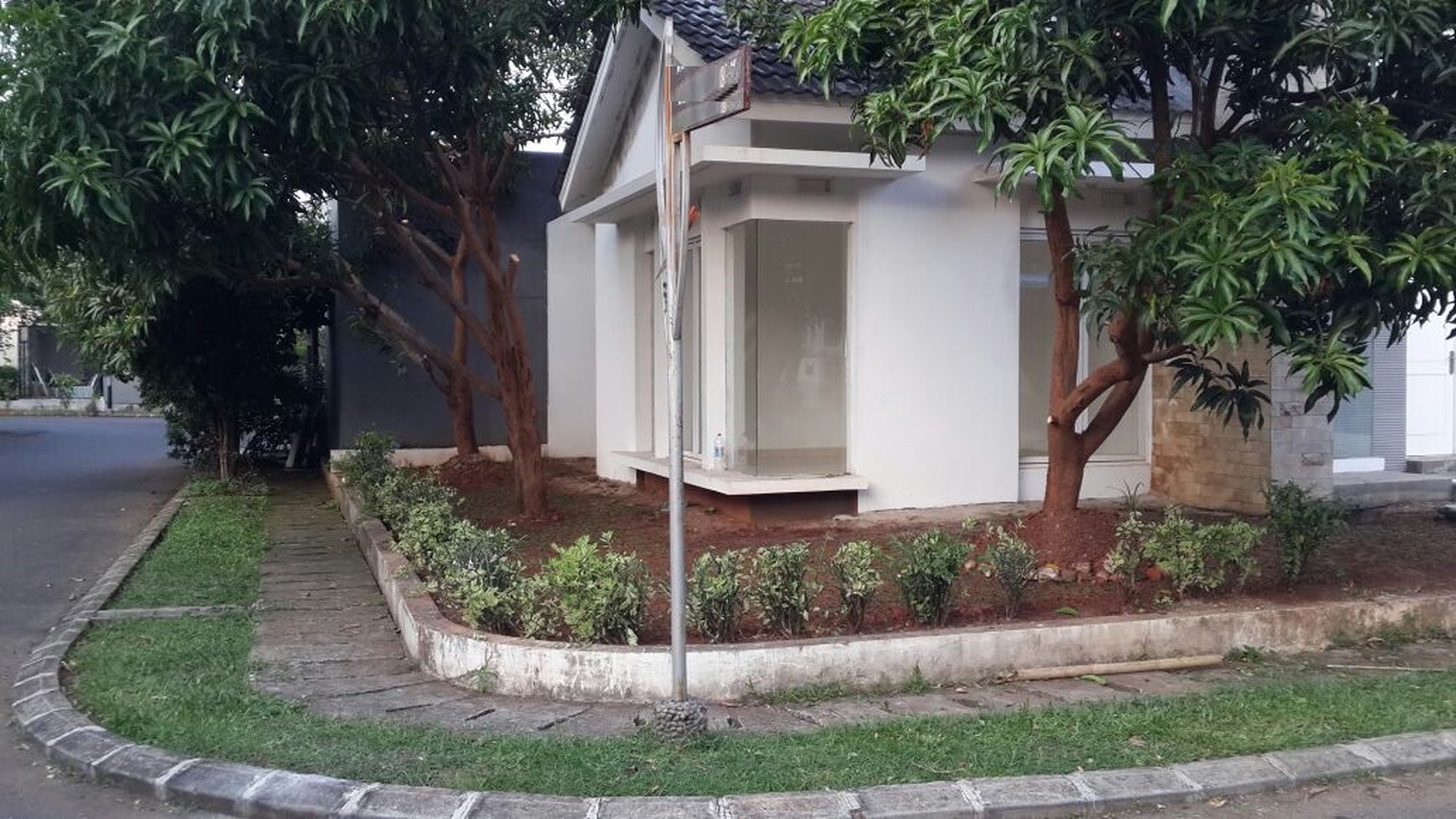 Rumah Cluster Catalina  di Graha Raya