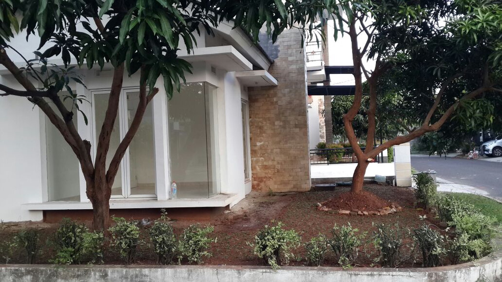 Rumah Cluster Catalina  di Graha Raya