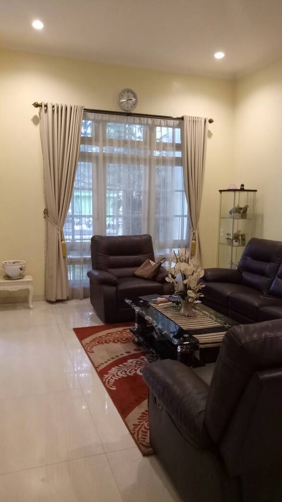 Rumah siap huni di Bintaro Jaya sektor 9