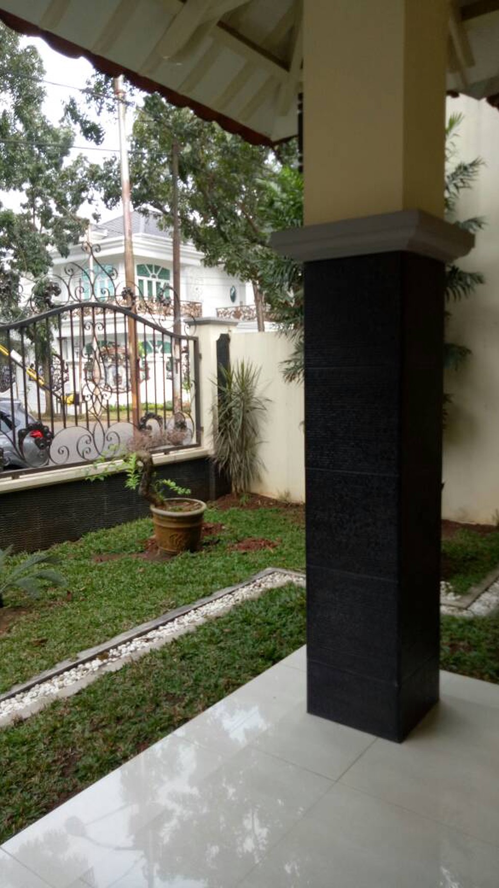 Rumah siap huni di Bintaro Jaya sektor 9