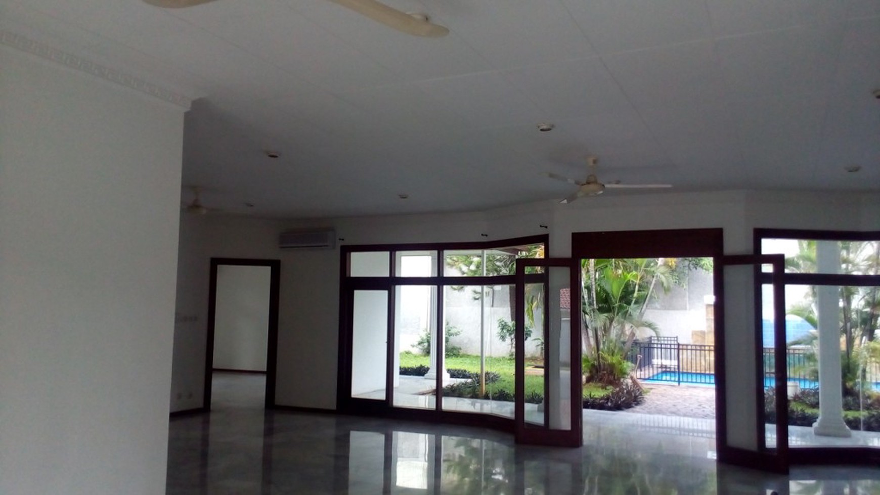 beautiful house in the prime area of Pondok Indah